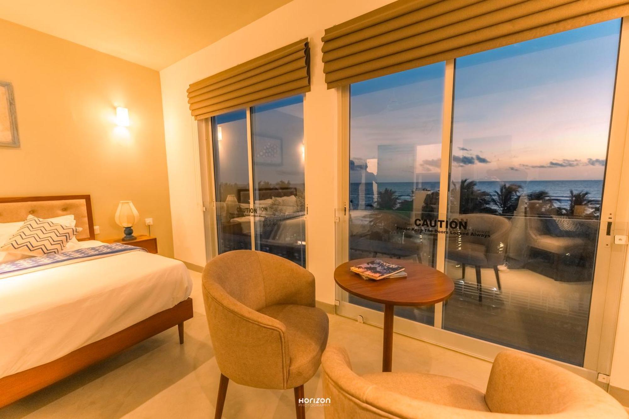 50 By The Sea Hotel Dehiwala-Mount Lavinia Екстериор снимка