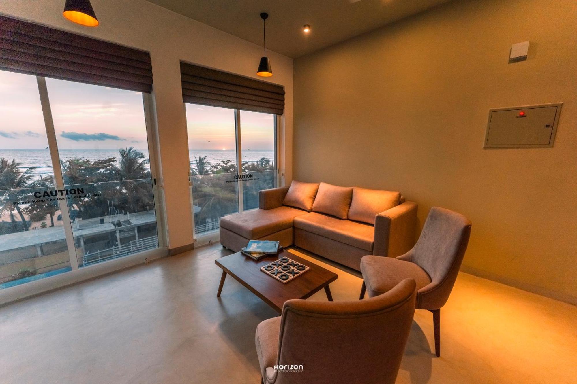 50 By The Sea Hotel Dehiwala-Mount Lavinia Екстериор снимка