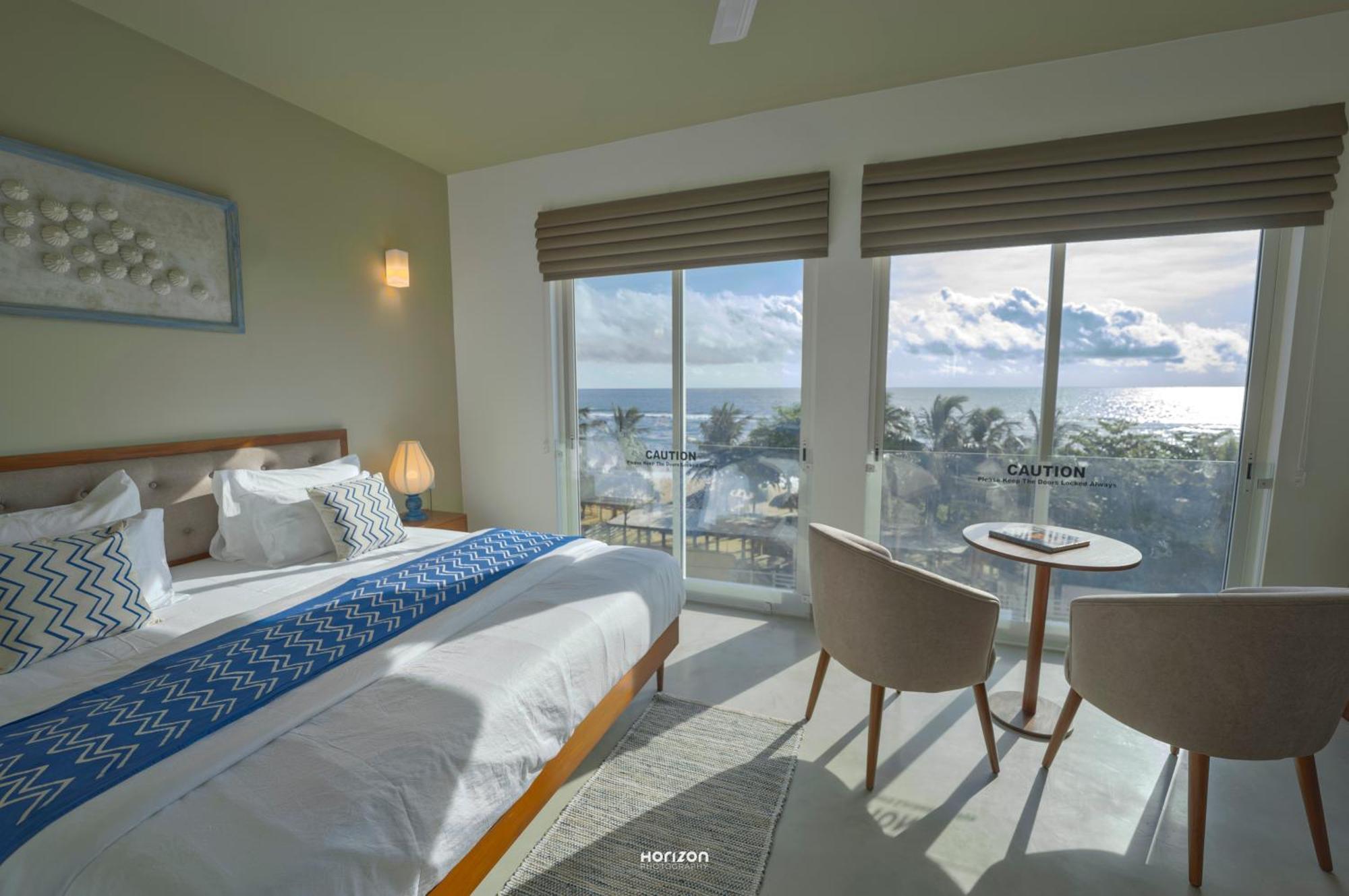 50 By The Sea Hotel Dehiwala-Mount Lavinia Екстериор снимка